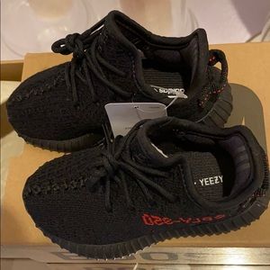 Yeezy Boost 350 V2 Infants (Black/Black/Black 7K)